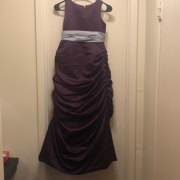 Dress - Picture 1 of 2